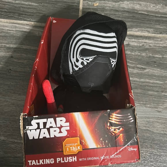 Plush of Kylo Ren - Picture 1 of 7